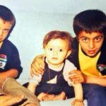 Аднан Коч (слева) и его братья в детстве