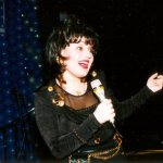 Артистка всегда красилась ярко