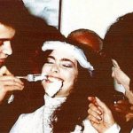 На фото: Лори Энн Эллисон и Джонни Депп