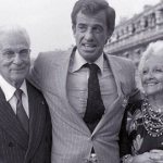 На фото: Жан-Поль Бельмондо с родителями