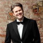 Folk singer Andrei Bandera, aka Eduard Izmestyev