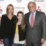 Никола Пельтц с родителями