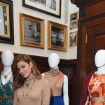 Редко, но метко: постройневшая Ева Мендес вышла в свет и ослепила своей красотой