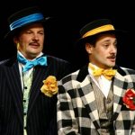 Роман Полянский в спектакле «За двумя зайцами»