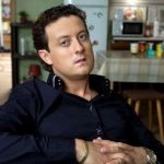 Станислав Ярушин - его рост составляет 180 см