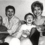 Всеволод Цурило и его семья фото